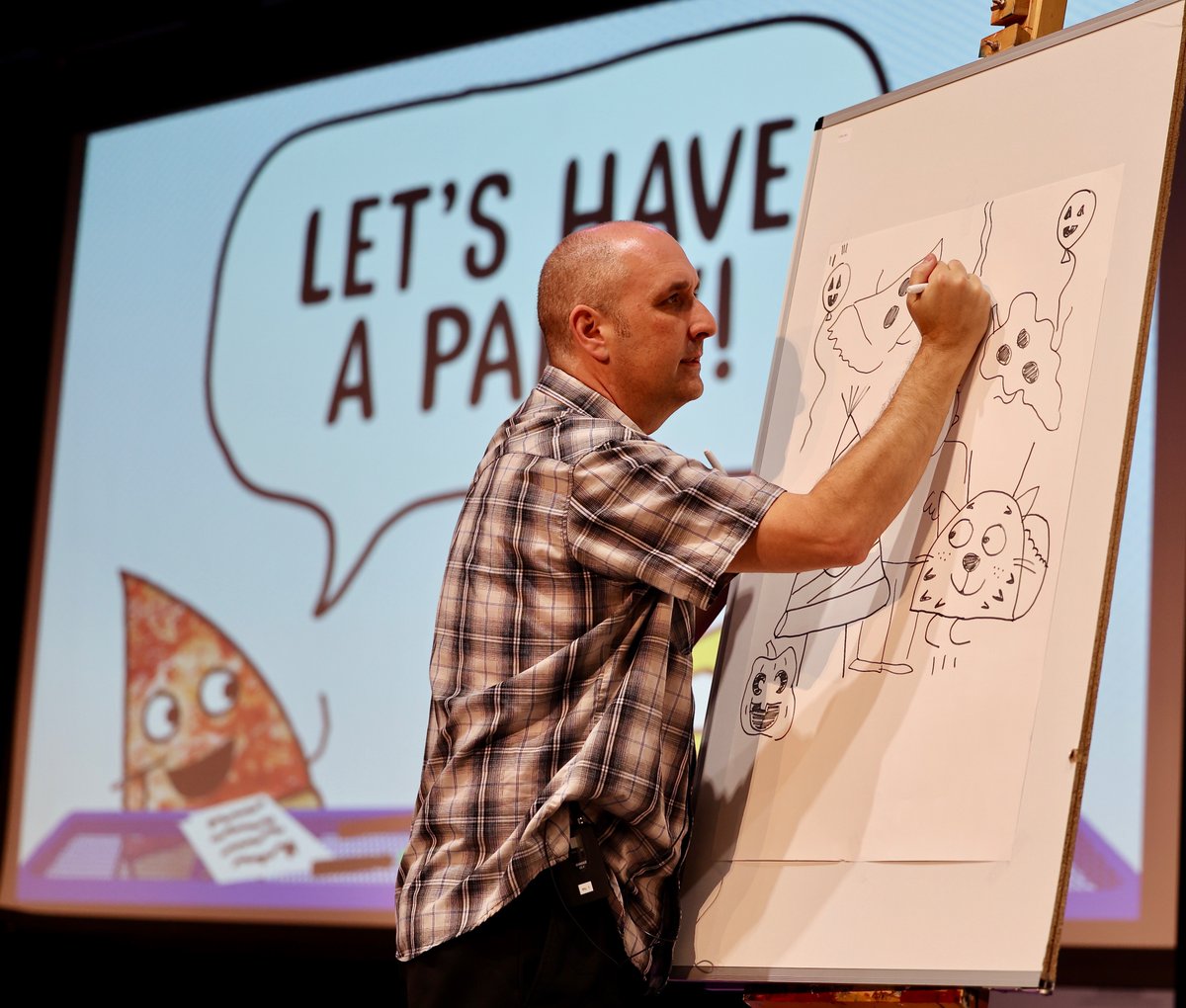 BISHouston's tweet image. Learning from the experts! Privileged to host author Stephen Shaskan sharing Pizza and Taco delights, taking us on a magical illustrated journey of his newest book โPizza and Taco โ Dare to be Scared! #primaryassembly #BISHouston #naecreateyourfuture
@SShaskan @BlueWillowBooks