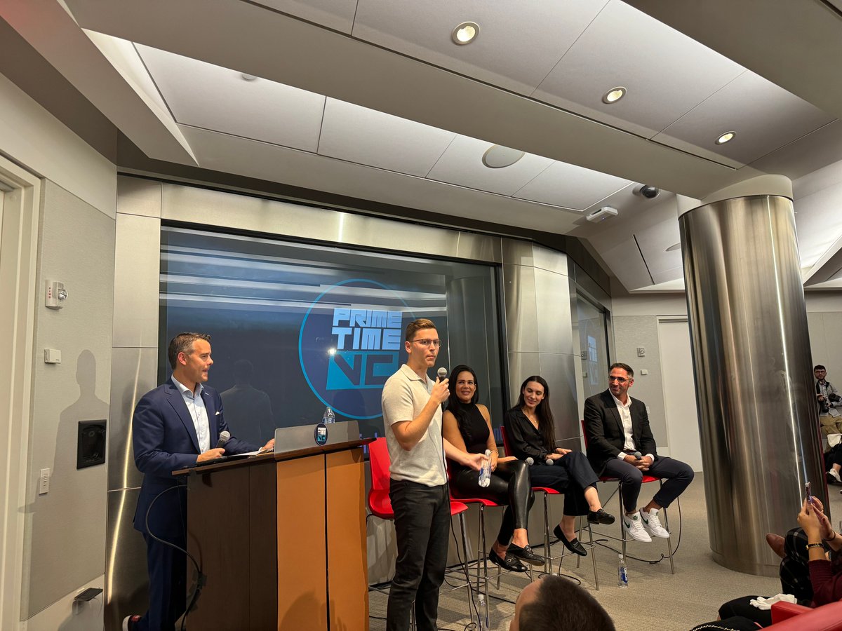 primetimevc's tweet photo. And it's Austin Flon of @IBM Ventures for the win today at #PrimeTimeVC @Techweek_  NY edition! 

#TechWeekNY https://t.co/K1TSfRT7UR