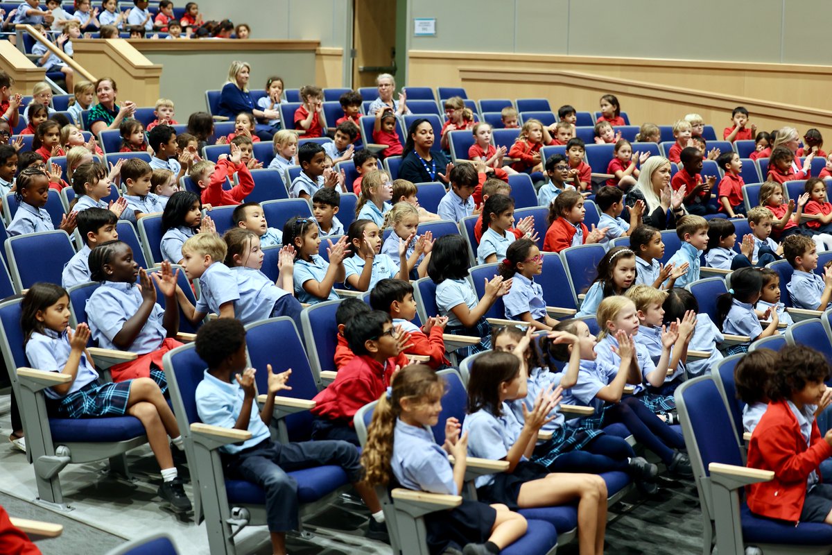 BISHouston's tweet image. Learning from the experts! Privileged to host author Stephen Shaskan sharing Pizza and Taco delights, taking us on a magical illustrated journey of his newest book โPizza and Taco โ Dare to be Scared! #primaryassembly #BISHouston #naecreateyourfuture
@SShaskan @BlueWillowBooks