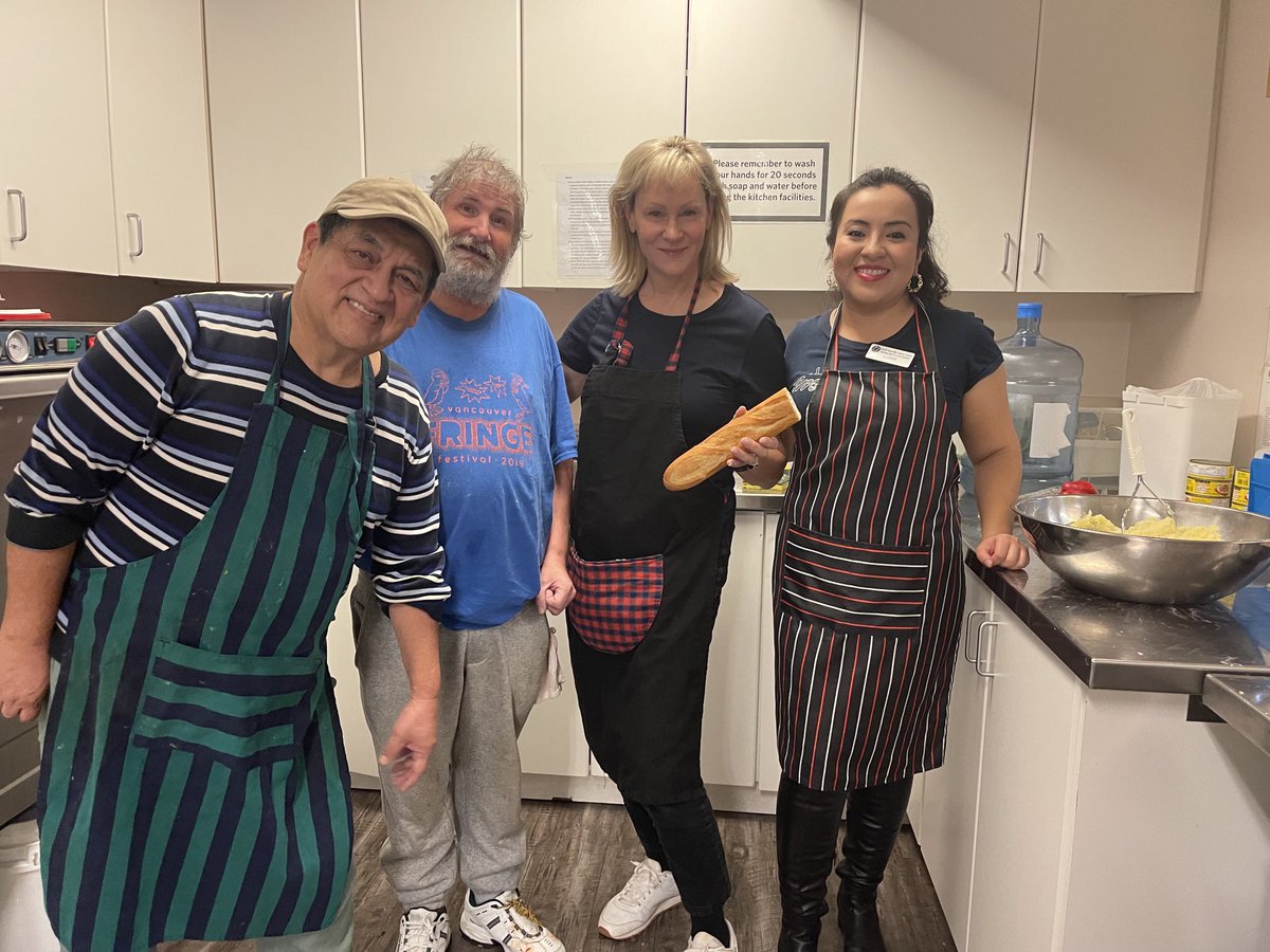 Today the cooks at the S. Granville Senior Centre made chicken soup, Mexican style and a tuna dish with Peruvian sauce. Thanks to Hartman for all his great cooking instructions! He’ll make a Latin cook out of me yet!
#vangran #seniors #volunteers