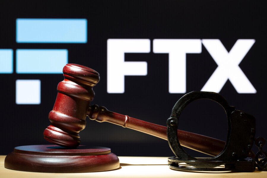 izzieonsol's tweet image. 🚨 The latest testimony in the #FTX scandal sends shockwaves through the cryptocurrency industry! 📈💥 What does this mean for the future of crypto? Stay tuned for the inside scoop. 🔍📰 #CryptoScandal #Blockchain #CryptoNews