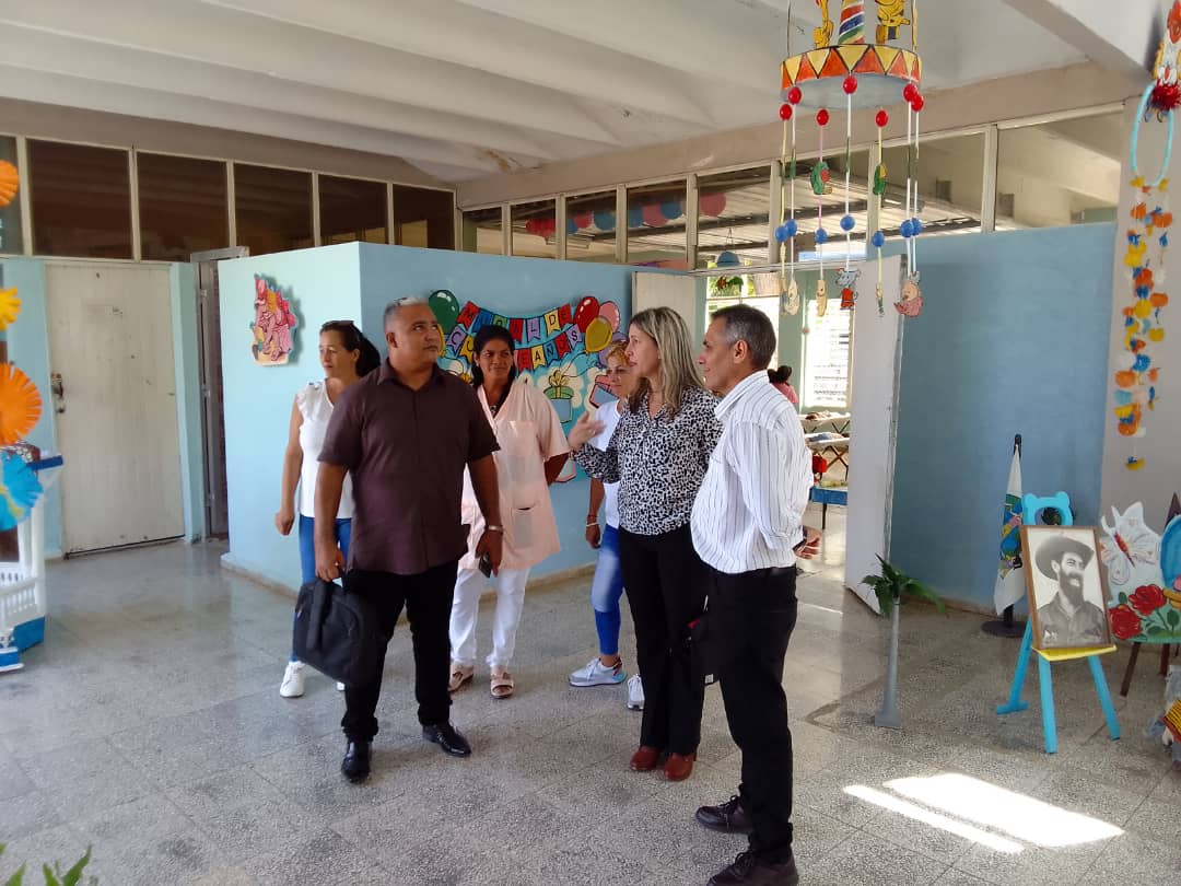 Crecen las oportunidades formativas para la Primera Infancia en Círculo Infantil "Sonrisas al Mundo". Nuevo salón adaptado acoge treinta capacidades para satisfacer la demanda de madres trabajadoras. Son sin dudas nuevas sonrisas al mundo desde Media Luna en #Granma