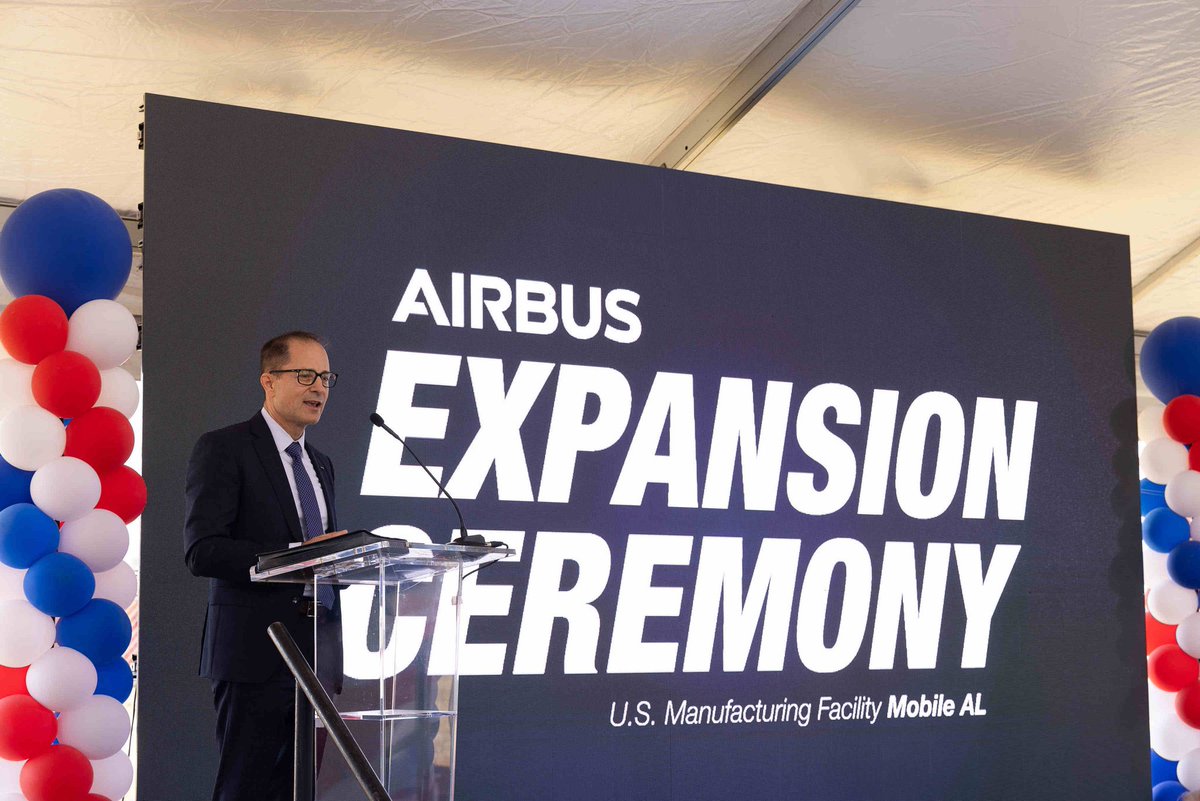 Airbus ABD’de Büyüyor Airbus’ın Amerika’da Alabama’nın Mobile şehrinde yer alan fabrikasında büyüme çalışmaları çalışanlarla kutlandı. Fabrikada A220 ve A320 uçakları üretiliyor. Ayrıca ikinci bir A320 üretim hattının da çalışmaları başladı.