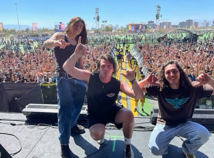LennyOktavia3's tweet photo. @OzzyOsbourne @otttoband Thx man🤟🏻❤️🤟🏻
I love #OTTTO #songs too ❤️🤟🏻❤️ https://t.co/t6imF5ZJFV