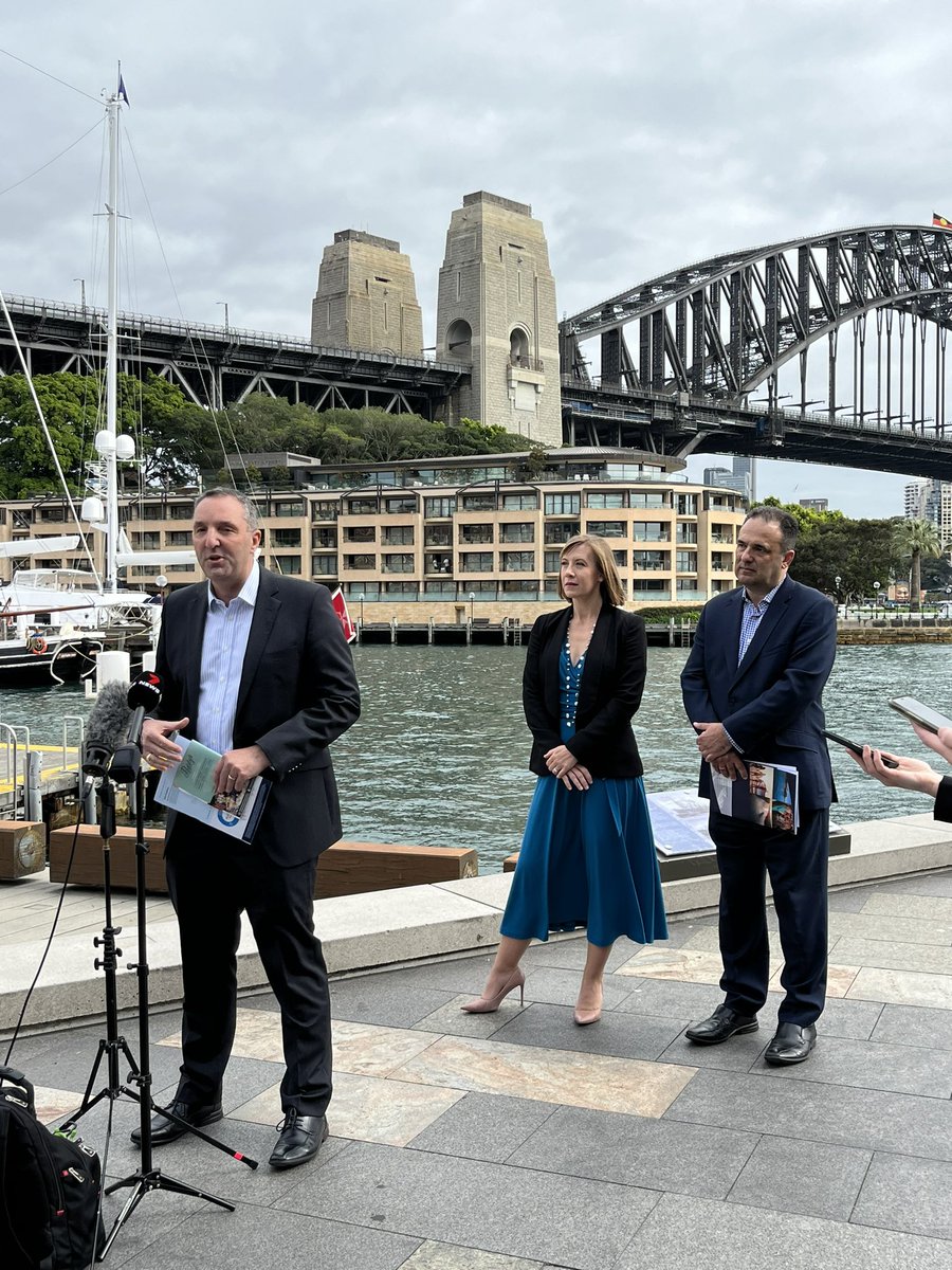 Kicking off the Summer cruise season at the #OverseasPassengerTerminal with Minister for Transport @johaylen, Port Authority of NSW CEO Philip Holliday and Cruise Lines Industry Association CEO Joel Katz @Cliaglobal 
#PortAuthorityNSW #Cruising #NSWCoast #VisitNSW #VisitorEconomy