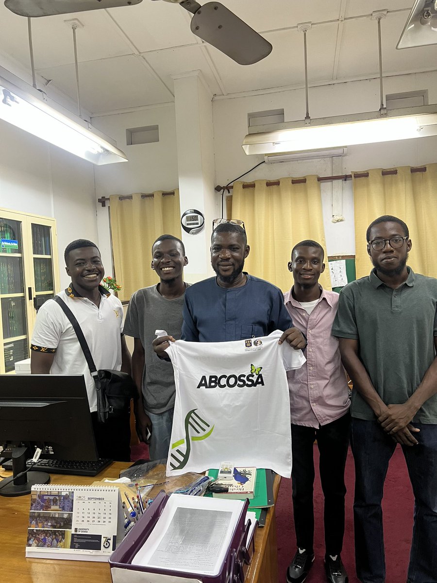 abcossa_ug's tweet photo. A number of the executives from our Nobel depart. paid our very own Head of Department, Prof. Francis Gbogbo, a visit earlier today. They presented him with our recently produced ABCOSSA t-shirt. The discussion regarding the upcoming Semester Week Activities continued with him ❤️ https://t.co/XnkGqcIOno