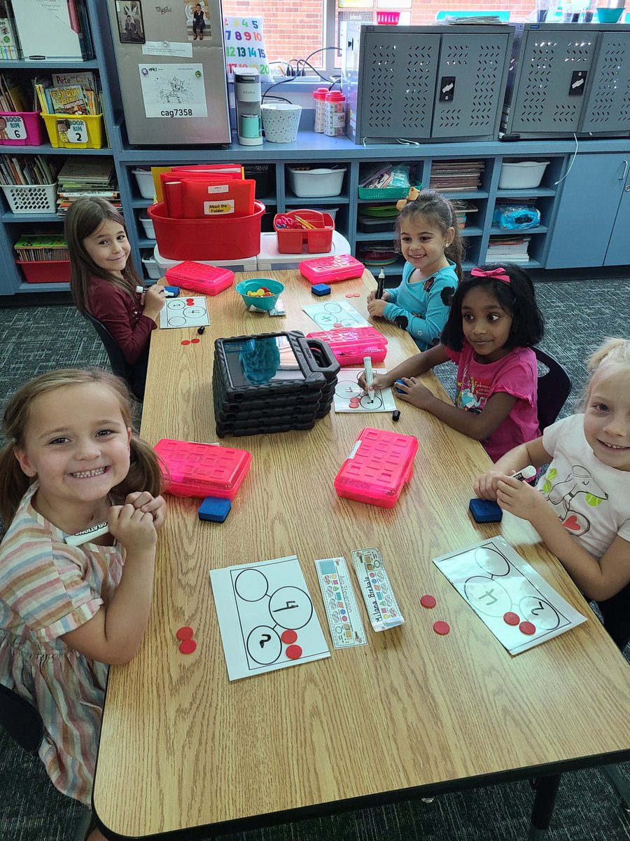 MrsGMHarrison's tweet photo. Composing and decomposing numbers AND a sub teacher took over! 😎🙃 @allenelem https://t.co/c3V8SAcdED