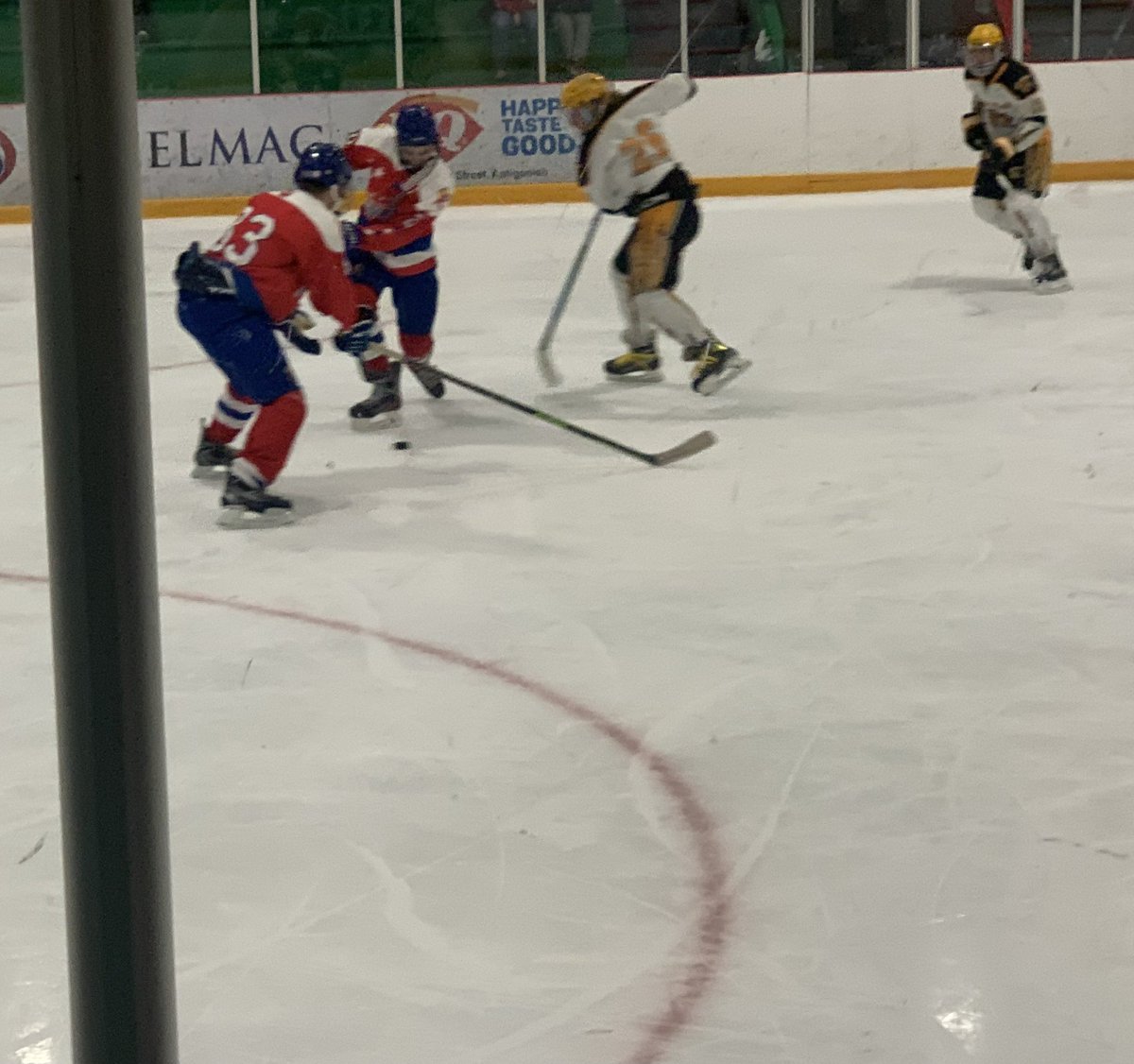 Appreciate the awesome support from all our Dr J fans tonight!  A competitive game to watch with outstanding saves from #31 goalie Ethan Chisholm.  Unfortunately, Royals lost 4-2, but will be back on home ice next Wed to entertain you some more!  Go Royals!!