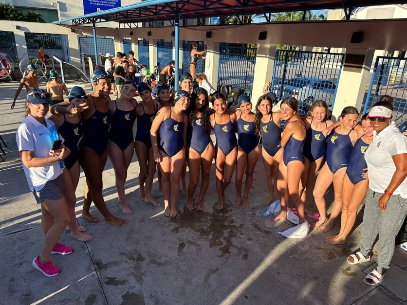 The Grades 6-8 swimming team finished 3rd at the SFMSC Championships! Congratulations to this amazing team for a fantastic season! #gocyclones #swimming #sfmsc #carrollton #cssh #WeAreSacredHeart