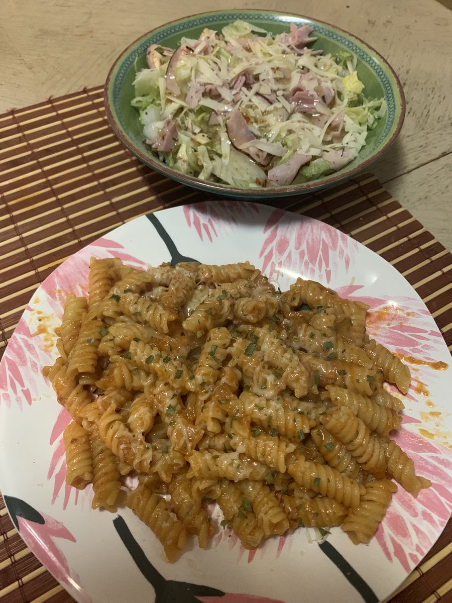 maruja1022's tweet image. #Wednesdaydinner #salad🥗 #appetizer and #pasta🍝