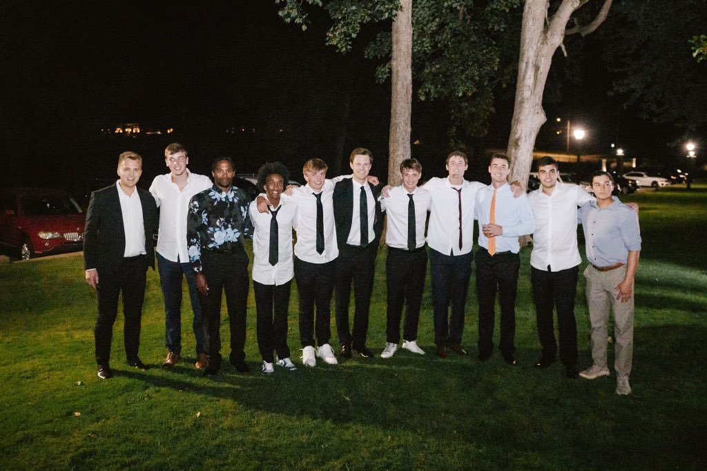 mortonpottersbb's tweet photo. Last month one of our Potters got married … Tucker Rugaard (‘18) … there were a lot of basketball Potters in attendance representing classes ‘11, ‘15, ‘17, ‘18, ‘20, ‘24, &amp; ‘25. #alwaysapotter https://t.co/gGqQx57G56