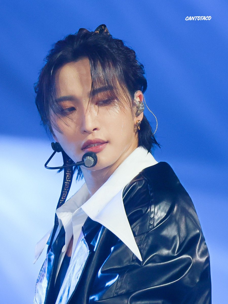 231015 MCD Paris ⚔️ 

#성화 #SEONGHWA #ATEEZ #에이티즈 #MCOUNTDOWN
#MCOUNTDOWNinFRANCE 
#MCDINFRANCE #McountdownParis