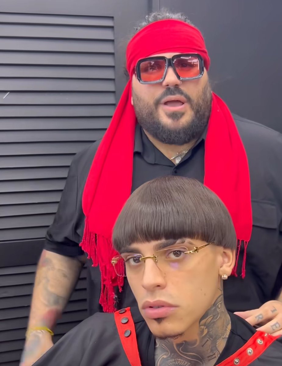 deptmemespr's tweet photo. Cuando cantas pero también eres cacique de una aldea https://t.co/vVhOvQQg5V