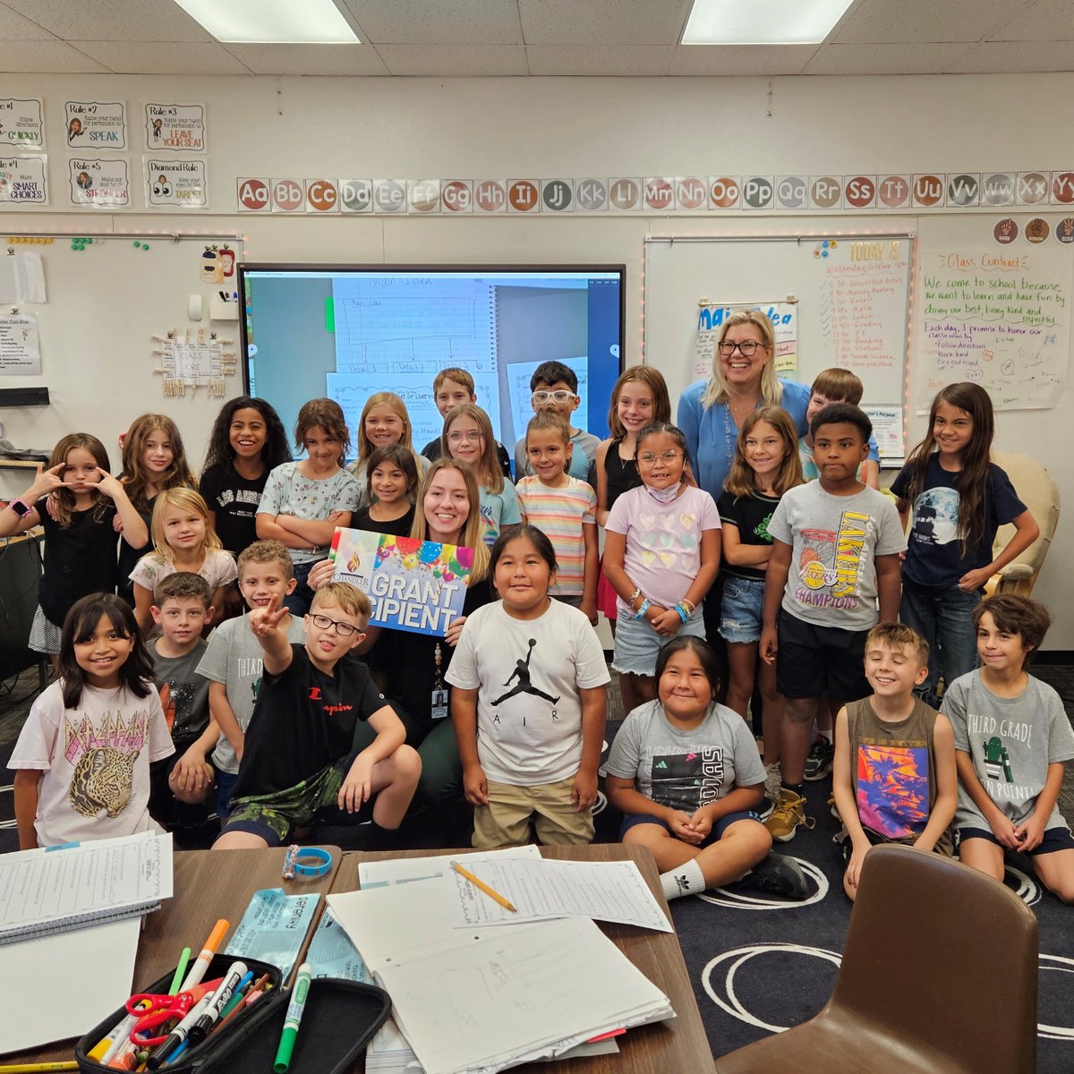 ChandlerEdFound's tweet image. Kudos to the amazing teachers at Haley Elementary, @JacobsonJets, &amp;amp;@SantanElemCUSD who received #ChandlerEducationFoundation enrichment grants today for new STEM education tools, reading fluency headphones, a sensory support space, music literacy games...!✨
#WeAreChandlerUnified