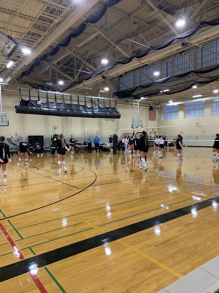 tkwapnioski's tweet photo. The ⁦@DiscovererWay⁩ #VBTeam is getting ready to take on the Tigers of ⁦@fhstigersports⁩. #GoDiscoverers #TheDiscovererWay ⁦@CTelegramSports⁩ https://t.co/Wlp6ZcvVAr