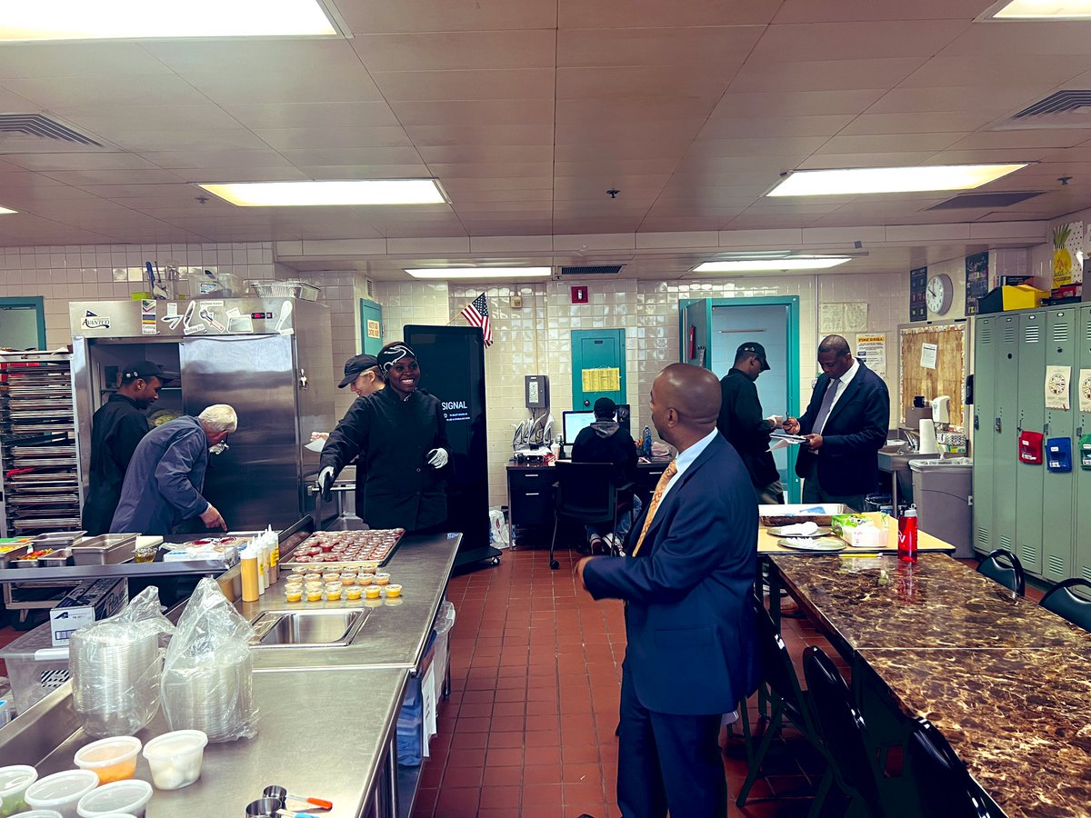 JFK Jr. School-721Q 🦅 tweet media