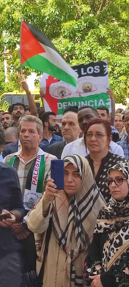 Indignados, unidos,a una sola voz.#FreePalastine.
Desde #CubaPorLaPaz.🕊️