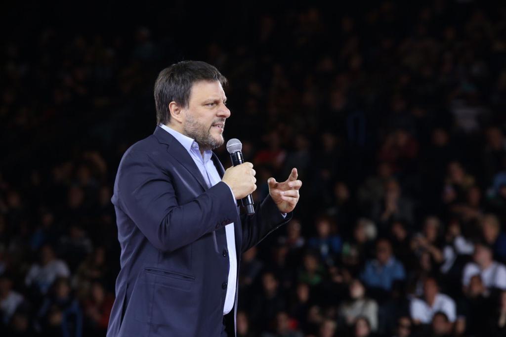 SantoroLeandro's tweet image. Vamos a derogar la venta de Costa Salguero, se termina la venta de tierras públicas y se termina este Código Urbanístico que solo sirvió para destruir la CIudad de Buenos Aires.

#HayAlternativa