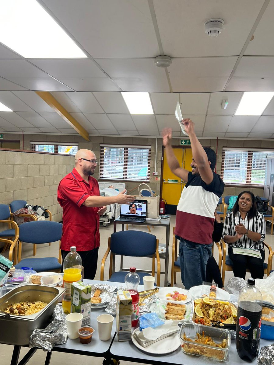 AaronKyle1120's tweet photo. #Celebrations
Our @SimBucks_BHT celebrated our 1st inhse #OSCEPrep for our HCSWs taking the #SIFE route!
Congratulations in advance!
#IENS
#GrowOurOwn
#CareerPathway
Me on Teams😄 due to car breakdown.
Well done Team! Well done future #UKRNs @marotej @joeedmonds87 @bridgetokelly https://t.co/x4cyyAUao3