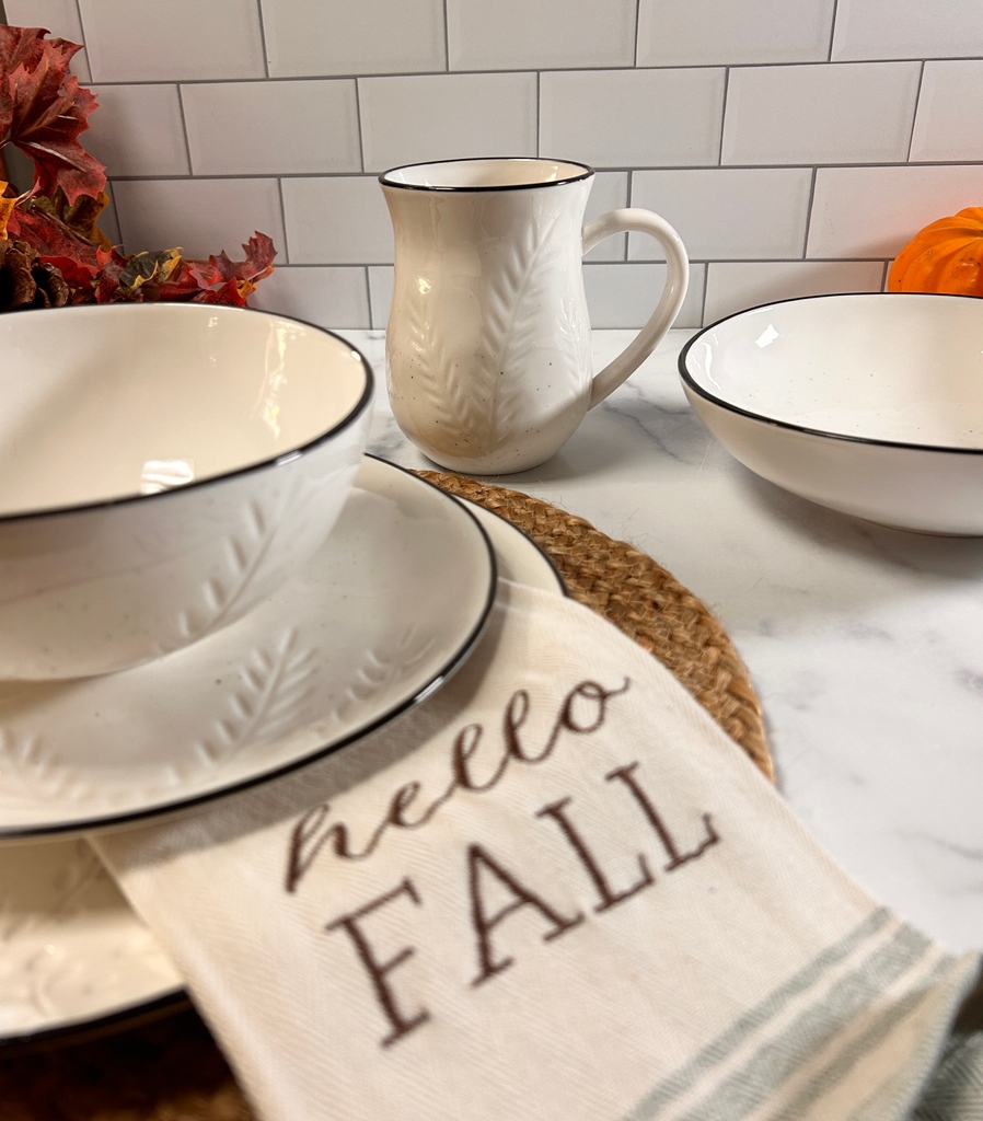 redvanillahome's tweet image. Bring the feeling of Hudson Valley home this Fall for the holidays!

redvanillahome.com/product-page/h…

#DinnerwareDelights
#WineGlassWonders
#ServewareStyle
#TableScapeInspo
#FineDining
#TableSettingGoals
#ElegantEntertaining
#TableDecor