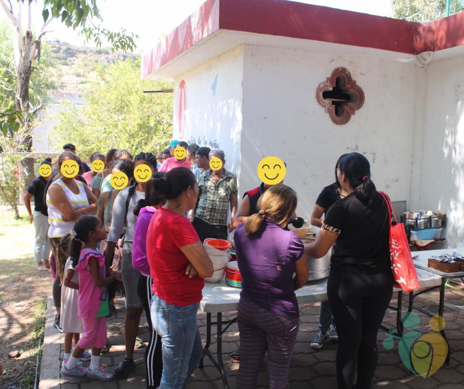 cammi_ac's tweet photo. 📣Continúa el aumento de la llegada de personas migrantes y solicitantes de asilo, derivado de esta situación, el CAMMI albergue esta en su máxima capacidad y se reportan personas esperando para poder ingresar en la Terminal de Autobuses de Querétaro. https://t.co/wjAnsNOeOi