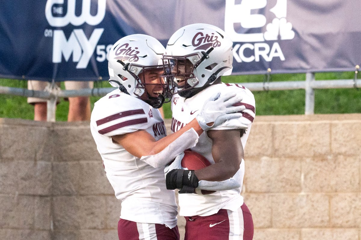 Frank Gogola (@frankgogola) on Twitter photo Montana Grizzlies RB Eli Gillman (<a href="/eli_gillman/">Eli Gillman</a>) is one of 22 players named to the watch list for the Jerry Rice Award, which is given to the FCS freshman of the year. His 508 rush yards rank 25th in the FCS, 1st among FCS freshmen and 2nd among NCAA Division I freshmen. #GrizFB Montana Grizzlies RB Eli Gillman (<a href="/eli_gillman/">Eli Gillman</a>) is one of 22 players named to the watch list for the Jerry Rice Award, which is given to the FCS freshman of the year. His 508 rush yards rank 25th in the FCS, 1st among FCS freshmen and 2nd among NCAA Division I freshmen. #GrizFB