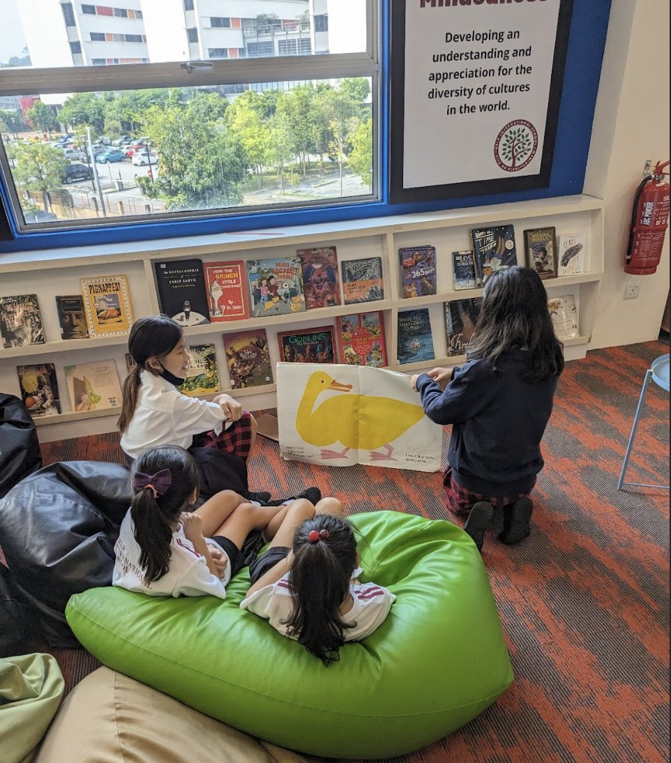 HIS English Dept tweet media