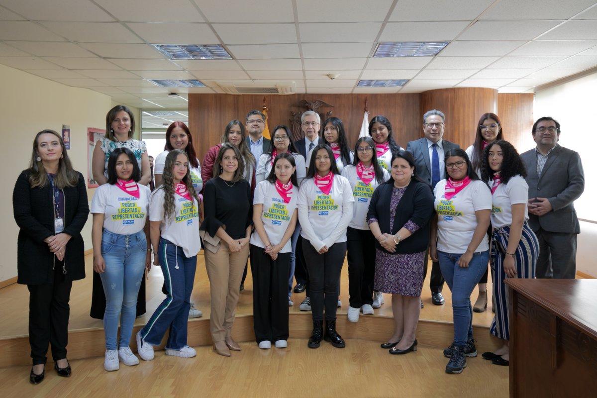 CedecEcuador's tweet photo. @CorteConstEcu La #TomadePoder por parte del #MovimientoPorSerNiña se realizó en coordinación con @Plan_Ecuador. https://t.co/uV3PkQP3t7