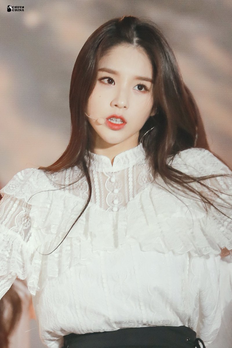 chuu_china's tweet photo. #전희진_컴백_생일_축K해
#HappyHeejinDay

Happy Birthday to Heejin!🎈🎂🎉
 #희진 #Heejin https://t.co/SZ0bpNTJ5N