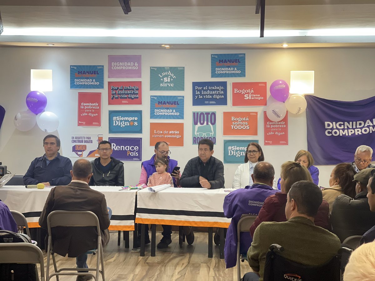 Acompaño la candidatura de mi gran amigo de lucha <a href="/mjsarmientoa/">Manuel Sarmiento</a> al <a href="/ConcejoDeBogota/">Concejo de Bogotá</a> un luchador incansable y defensor del patrimonio público y sus trabajadores. Gran evento de sindicalistas con Manu. ¡La Lucha Sigue!