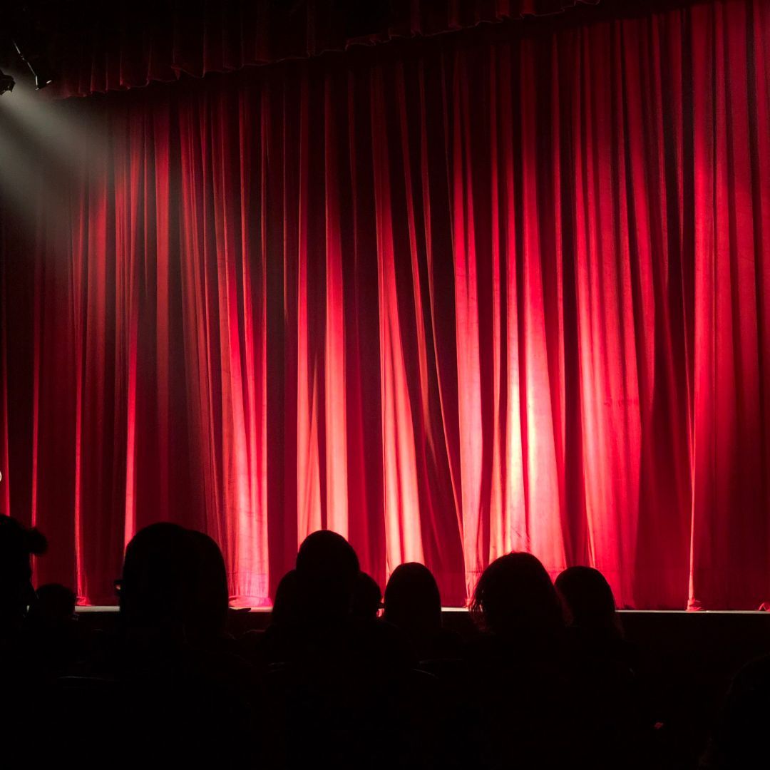 BeavertonSD's tweet image. Our high school thespians 🎭 are hard at work, rehearsing for their fall plays. Did you know that you can buy tickets from one easy location? 🎟️ Just log onto our website and check out our Performing Arts Calendar. 🗓️

beaverton.k12.or.us/about-us/calen…

#BelongBelieveAchieve