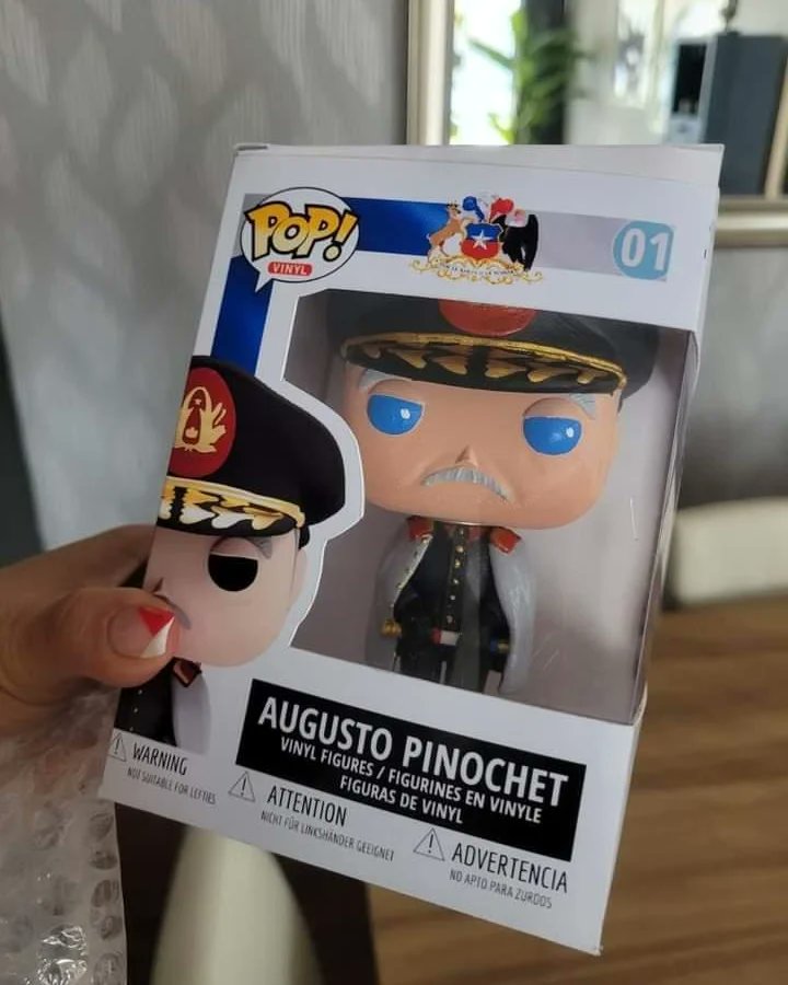 BazarPatriota's tweet image. Cliente feliz nos envía la foto de su Facho Pop de Pinochet. 

Info y reservas x msje

Envío a todo Chile 

#bazarpatriota #clientefeliz #fachospop #fachospopbazarbatriota #sinfiltros #feito #EstallidoSocial #18DeOctubre #18O #18Oct #berizzo #bielsa #ContigoCHV #tudia13 hace 4