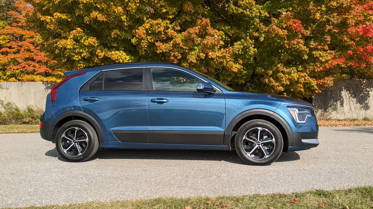 And that's a wrap! Rounding off my #AJACTestFest coverage with the sharp new <a href="/KiaCanada/">Kia Canada</a> Niro plug-in. Look out for further #CCOTY2024 announcements in the coming months as the finalists and winners are named! <a href="/AJACanada/">AJAC</a> #PHEV