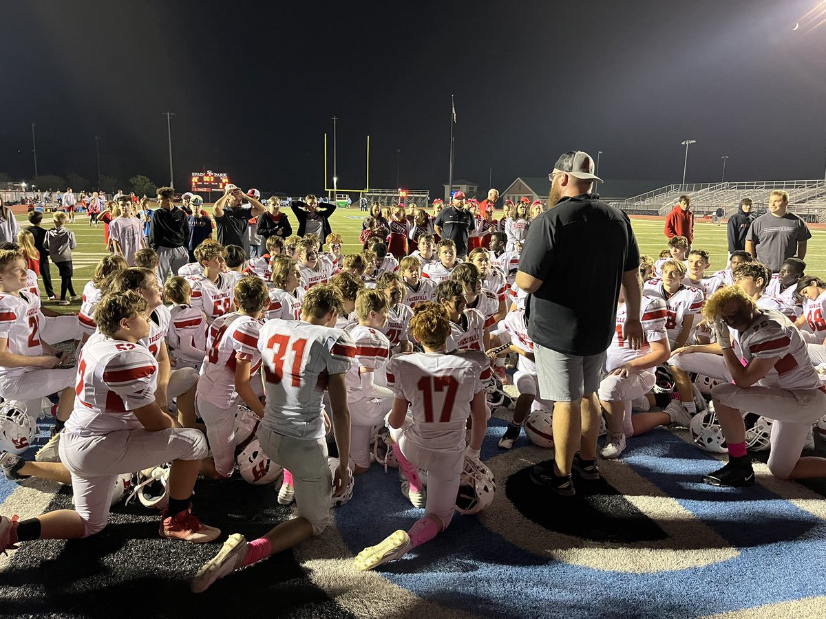 HewittAthletics's tweet photo. 7th Grade Huskies win 61-20 to claim the Metro title! @HuskyFast https://t.co/VIakjYsOOu