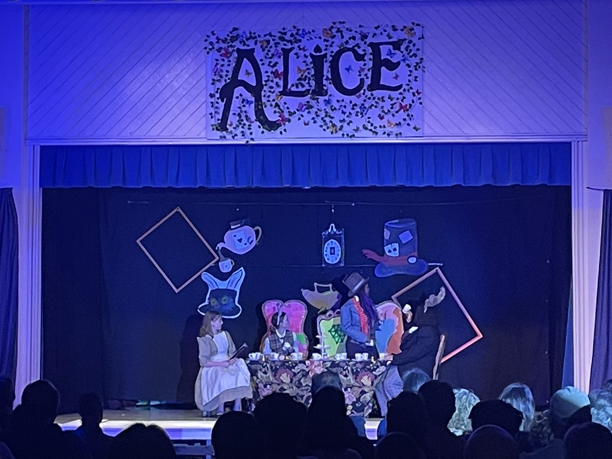 DaggMontFWISD's tweet photo. So impressed with the dedication and hard work of our students. Support the fine arts and students will succeed in life. @FortWorthISD @FWISDVPA @dbenavidez2 @Roxanne4FWISD @Torius100  #WeLeqdTX @TEPSAtalk https://t.co/1AXsCU1lum