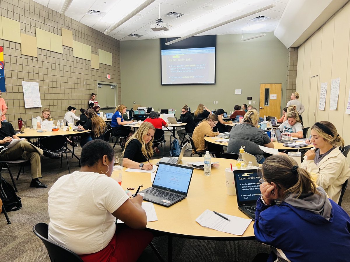 ptseunis's tweet photo. Our fabulous group of Model PLC teachers are reflecting on the role of effort and goal setting in their classrooms. @DVUSD @DrFinchDVUSD @dvusdplc @AdminLeadServe #BestFirstInstruction https://t.co/QCjNNExvfG