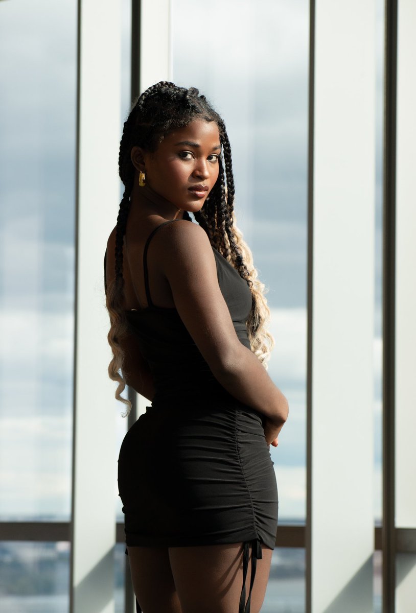 capturedbymal's tweet photo. V I E W S 

Model: @the_negra_rosa 

Little Black Dress Series 

#dmvmodels #dmvphotographer #nycphotographer #unionstation #dmv #blackdress #foryoupage #blackmodel #littleblackdress #nyc #WashingtonDC https://t.co/vImINLox7d