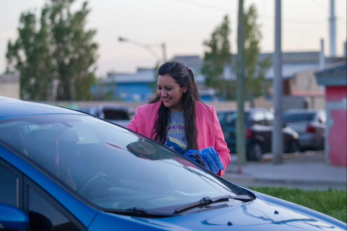 Faltan solo cuatro días para las elecciones y seguimos recorriendo la provincia, caminando y militando la boleta que encabeza <a href="/SergioMassa/">Sergio Massa</a> 

Hoy estuvimos en las calles de #Sarmiento y #Comodoro (+)
