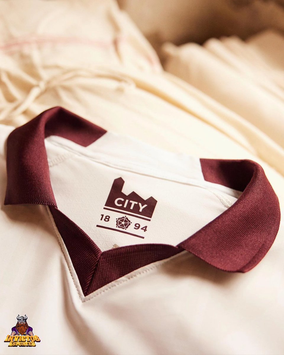Invictosesporte's tweet photo. A união de modernidade e elegância é o que define essa nova camisa do Manchester City 🔥 Item indisponível pra quem gosta de andar chamando atenção por onde passa, garanta a sua pelo nosso site ou whatsapp!

Vem pra #tropadainvictos https://t.co/0q4AcCQiO1