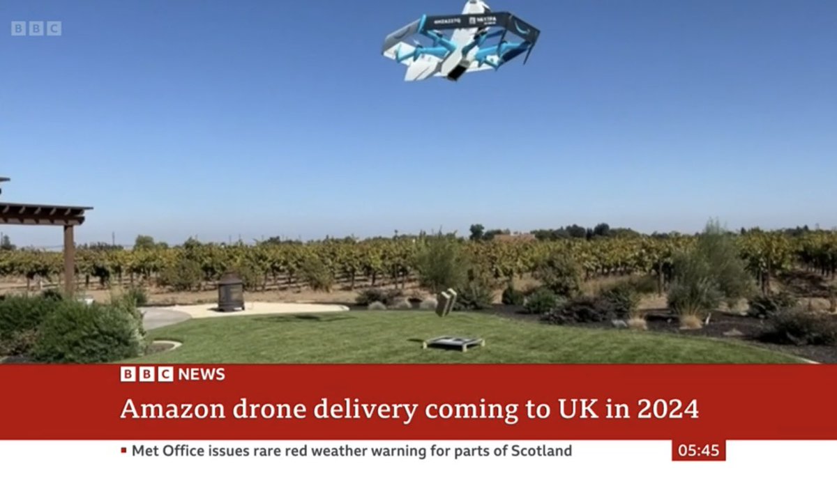 baggottsilver's tweet photo. ***BREAKING DELIVERY NEWS***

“Beth! Those very expensive cut glass champagne flutes you ordered for our anniversary arrived in under an hour by Amazon’s new drone delivery service…

now do you want the bad news?”

#smashingidea https://t.co/l55CA3RUI1