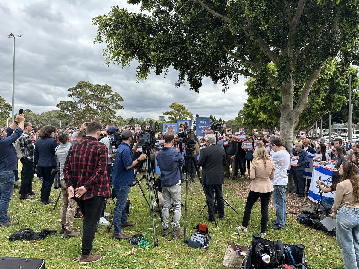 ECAJewry's tweet image. The @ECAJewry has today launched the #SetThemFree campaign to bring national attention to the plight of 200 Israeli civilians held in captivity by Hamas, and call for their immediate and unconditional release.

#SetThemFree setthemfree.com.au