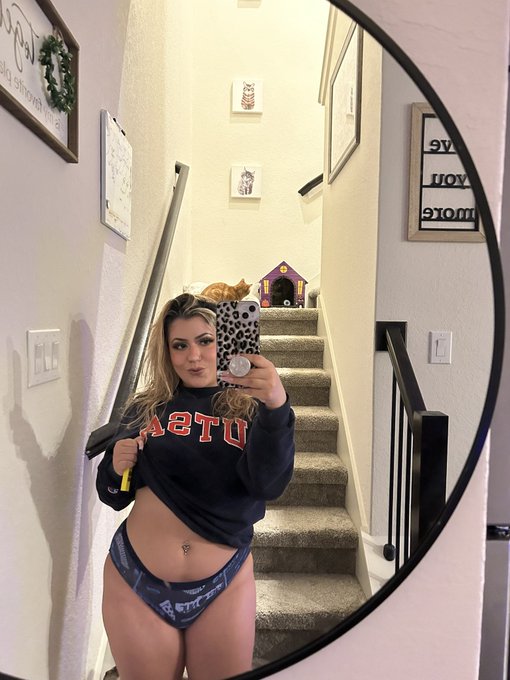 recording vibes https://t.co/knEGRPOMNs