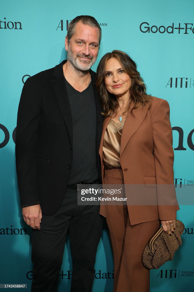 ik we’ve already said this, but mom ate this fit the fuck up 🤭 

my god i love her