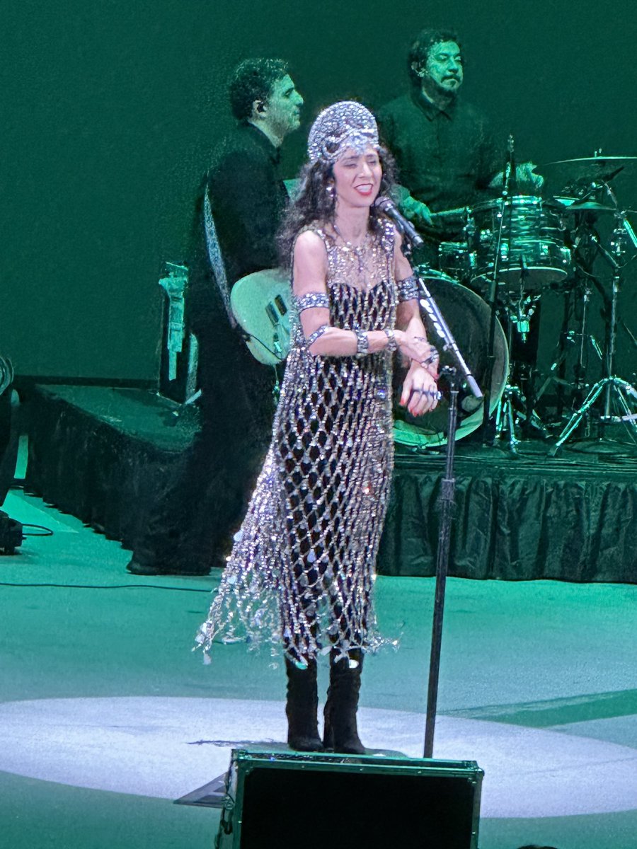 devoglio's tweet image. #TourPortas #MarisaMonte @marisamonte