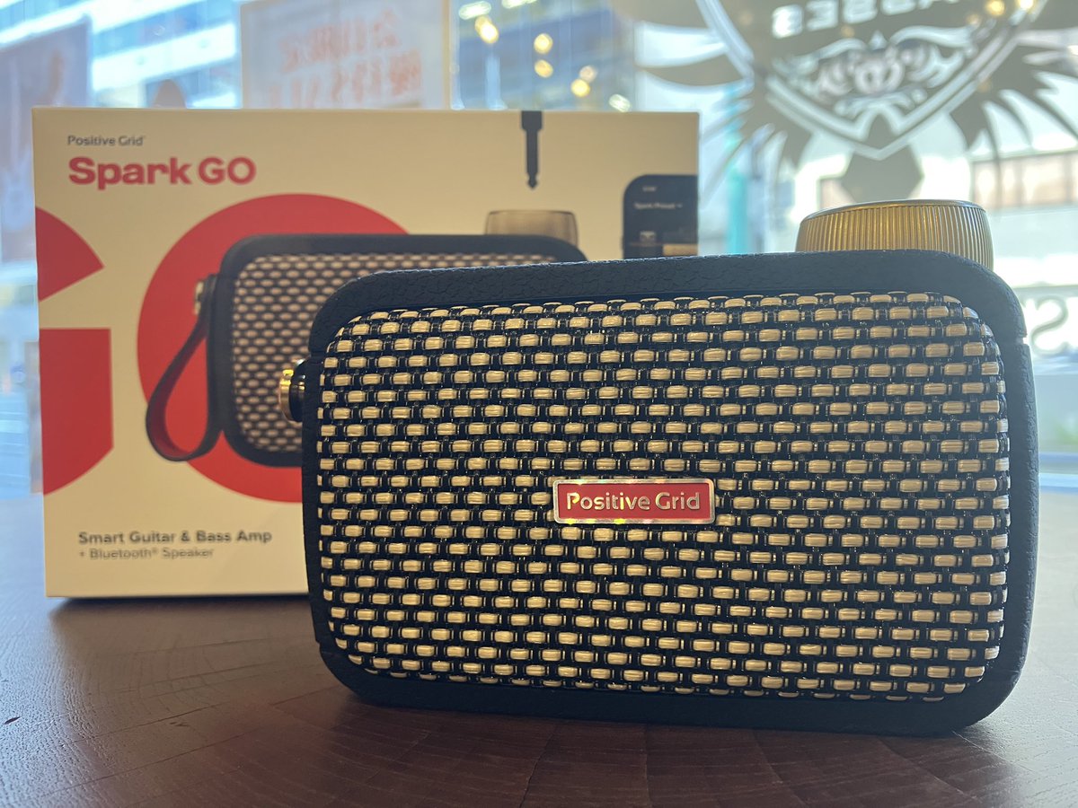 espcustomshop's tweet image. 【商品情報！】Positive Grid Spark GO 入荷しました！

超小型サイズに多彩な機能を搭載した個人練習に最適なアンプ！
『Spark App』で音色のダウンロードや、Smart Jam機能で即興演奏に役立ちます！
お家で練習するのにちょうど良いのでオススメです！

#PositiveGrid #SparkGO #ギター