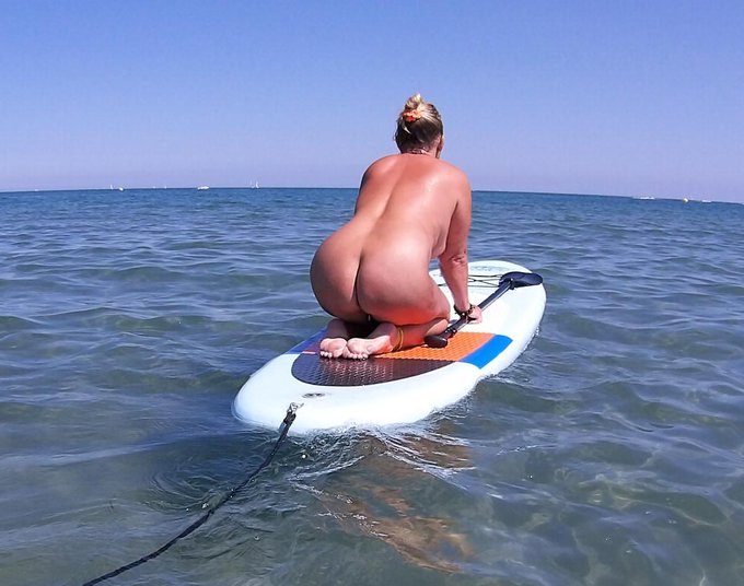 My first try ! https://t.co/UNiTEHg9SR https://t.co/5wFFUZwTdj<a href="/tag/nudist"class="tags"><span>#nudist</span></a>