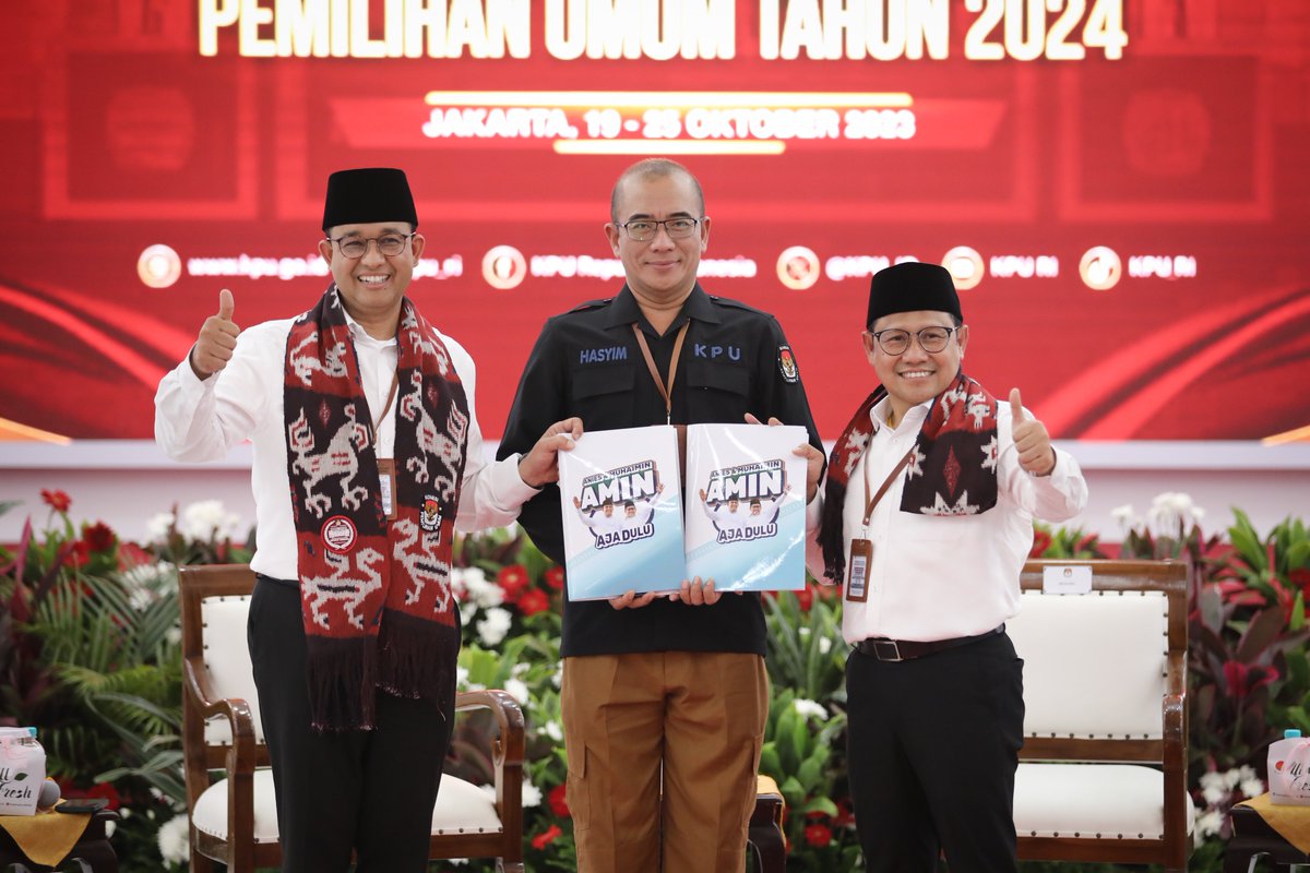 Alhamdulillah SAH..
Terimakasih atas do’a dukungan dan kerjasama semua pihak yang telah mensukseskan pendaftaran Pasangan AMIN sebagai Bacapres-Bacawapres pada Pilpres 2024.

Insyaalloh tenaga dan keringat panjenengan semua tidak akan sia-sia. AMIN..

Salam Perubahan!