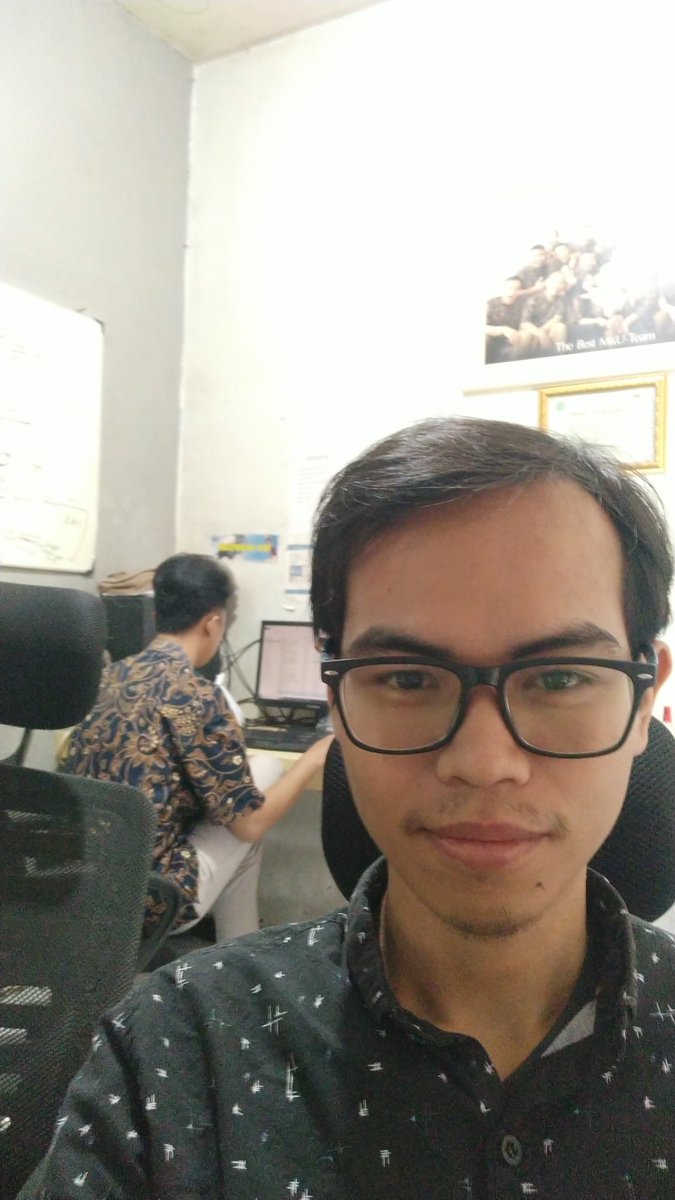 rochmancpm's tweet photo. daily life 🤣 https://t.co/VID7oGAfr0