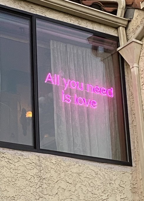 Walked by this on my walk today. I think it pretty much sums things up. 😊💜🌈🫧 https://t.co/5dzDD3Q0ka