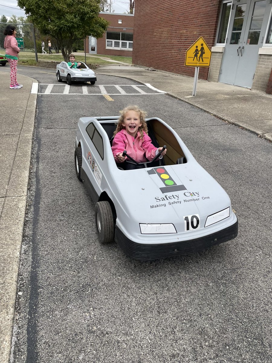 Theresa Flanigan (Kristofeck) tweet media